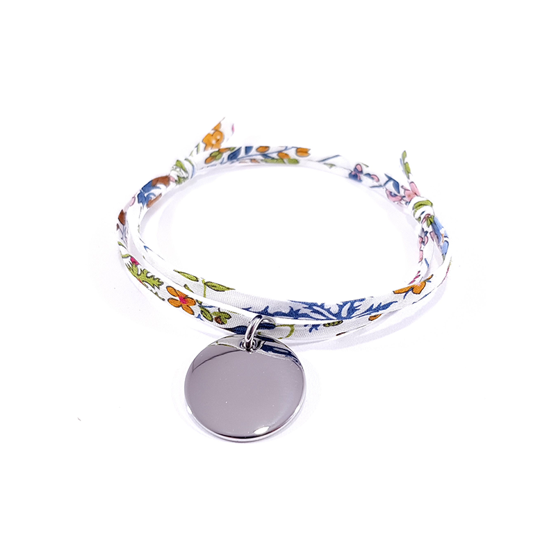 bracelet liberty fleurs de grenade et médaille ronde en argent bracelet liberty fleurs de grenade et médaille ronde en argent