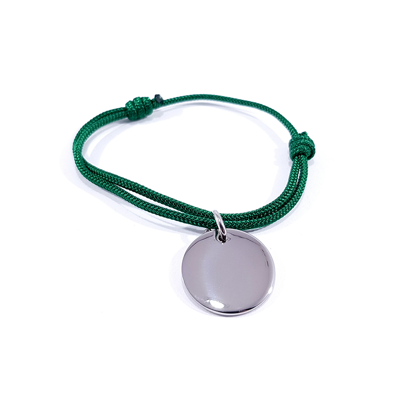 bracelet cordon vert et médaille ronde bracelet cordon vert et médaille ronde
