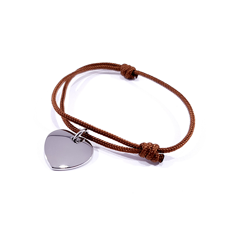 bracelet marron chocolat en cordon tressé avec nœuds coulissants bracelet marron chocolat en cordon tressé avec nœuds coulissants