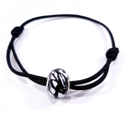 bracelet cordon noir charm noir zébré blanc