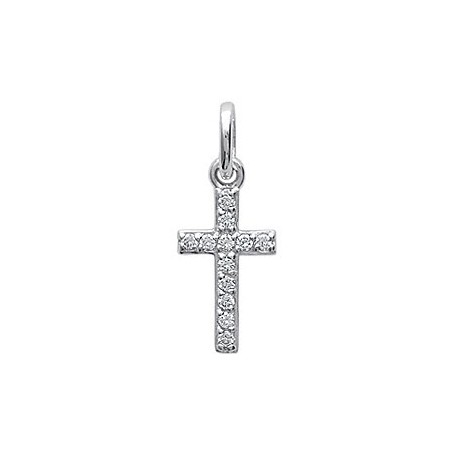 croix en argent avec pierres blanches