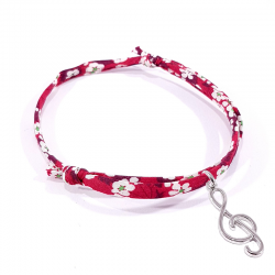 Bracelet en tissu liberty rouge avec pendentif clef de sol en argent massif