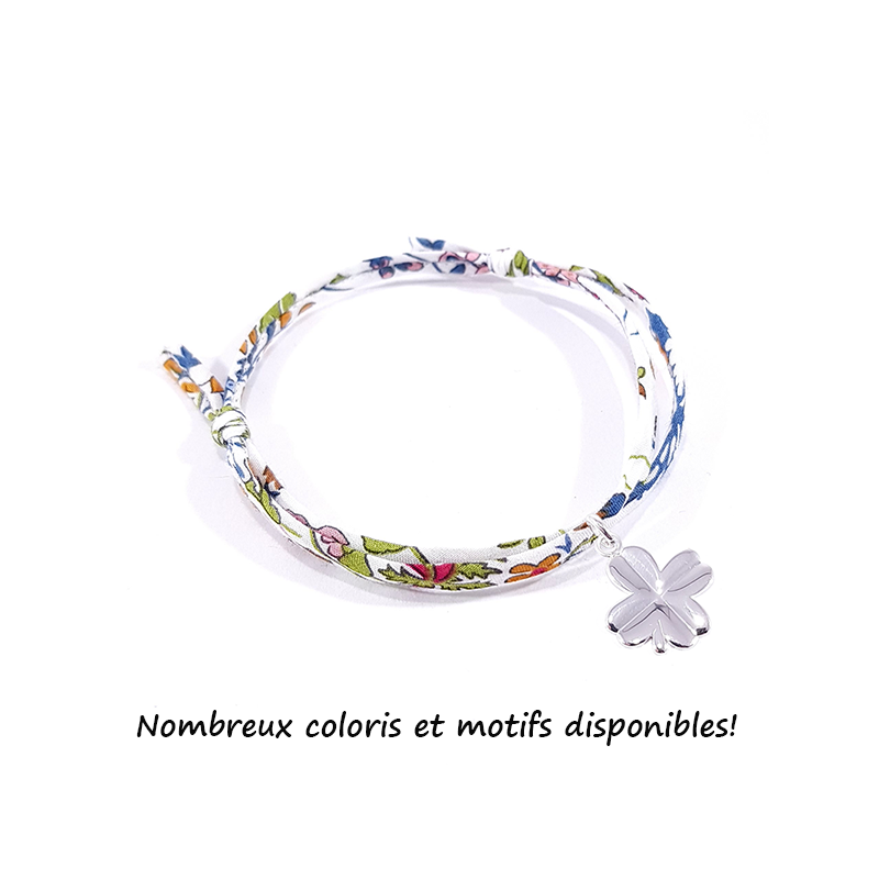 Bracelet porte bonheur en tissu liberty et pendentif trèfle en argent massif