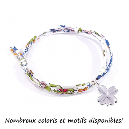 Bracelet porte bonheur en tissu liberty et pendentif trèfle en argent massif