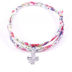 Bracelet porte bonheur en tissu liberty fleurs roses et pendentif trèfle