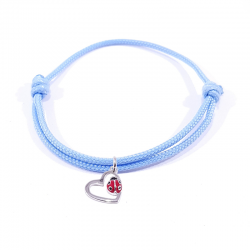 Bracelet cordon tressé bleu bébé avec pendentif coccinelle posée sur cœur