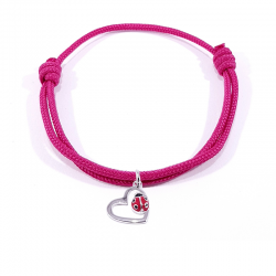 Bracelet cordon tressé fuchsia avec pendentif coccinelle posée sur cœur