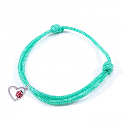 Bracelet cordon tressé vert menthe avec coccinelle posée sur cœur en argent et laque.