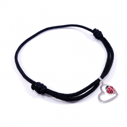 Bracelet cordon tressé noir avec pendentif coccinelle posée sur cœur en argent et laque.