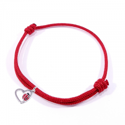 Bracelet cordon tressé rouge avec  coccinelle posée sur cœur en argent et laque.