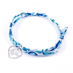 Bracelet en tissu liberty bleu cristal de capucine et pendentif cœur ajouré avec inscription "Je t'aime".