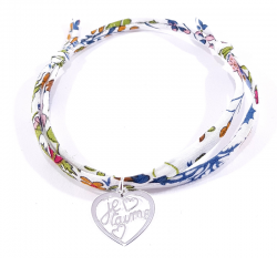 Bracelet en tissu liberty motif fleurs de grenade et pendentif cœur ajouré avec inscription "Je t'aime".