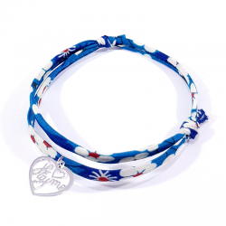 Bracelet en tissu liberty motif fleur bleu outremer et pendentif cœur ajouré