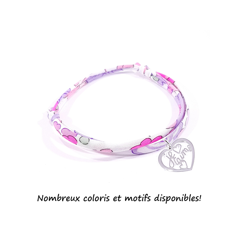 Bracelet en tissu liberty motifs fleuris et pendentif cœur ajouré en argent massif avec inscription "Je t'aime".