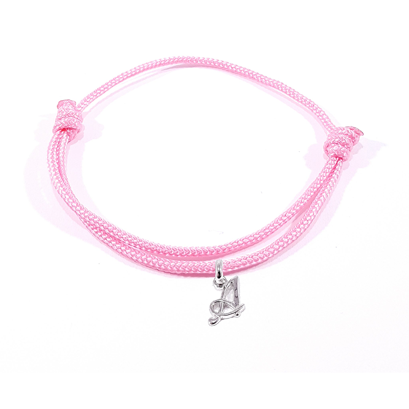 Bracelet cordon rose bonbon avec pendentif lettre initiale A en argent disponible dans de nombreuses couleurs