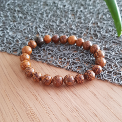 Bracelet marron en pierre naturelle