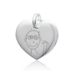 pendentif coeur en argent gravé avec le dessin d'un enfant