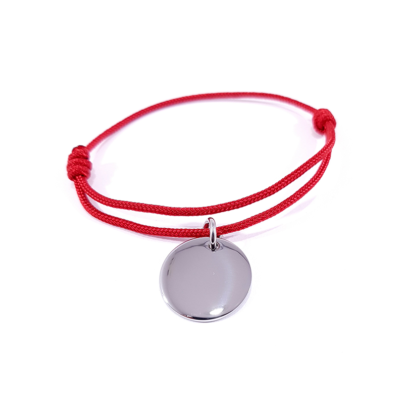 Bracelet cordon rouge médaille acier ronde à personnaliser.