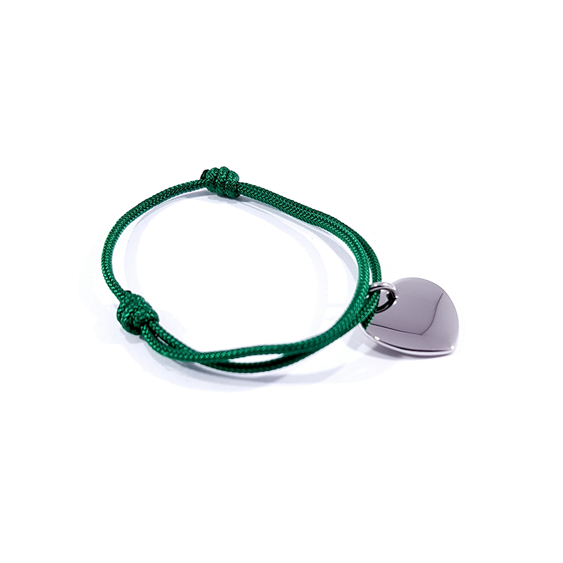 Bracelet cordon vert herbe médaille acier cœur à personnaliser.